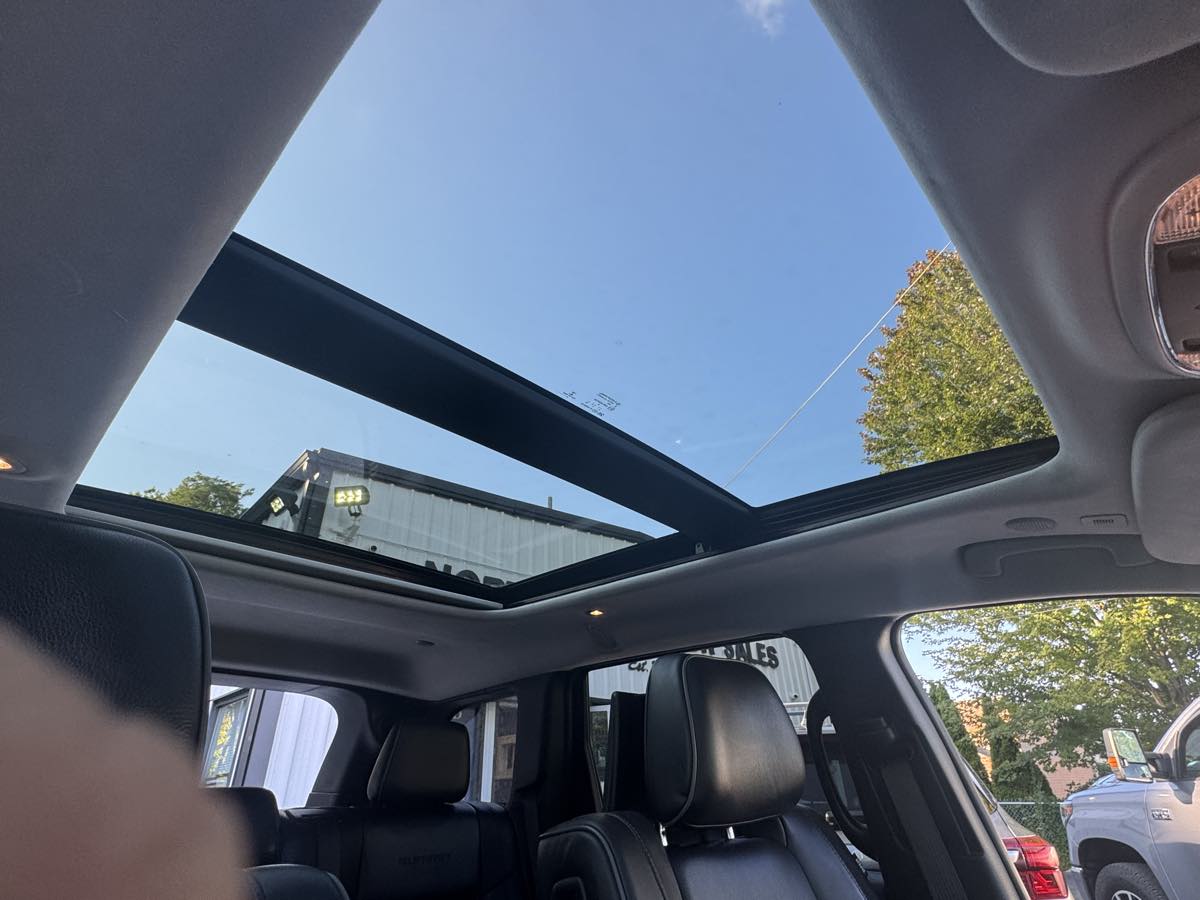 2021 Jeep Grand Cherokee Summit photo 18