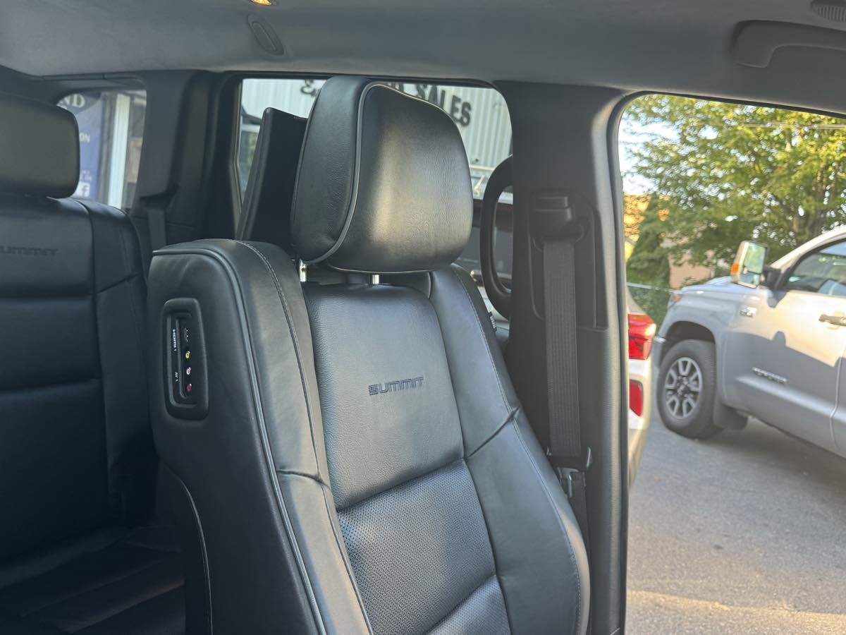 2021 Jeep Grand Cherokee Summit photo 19