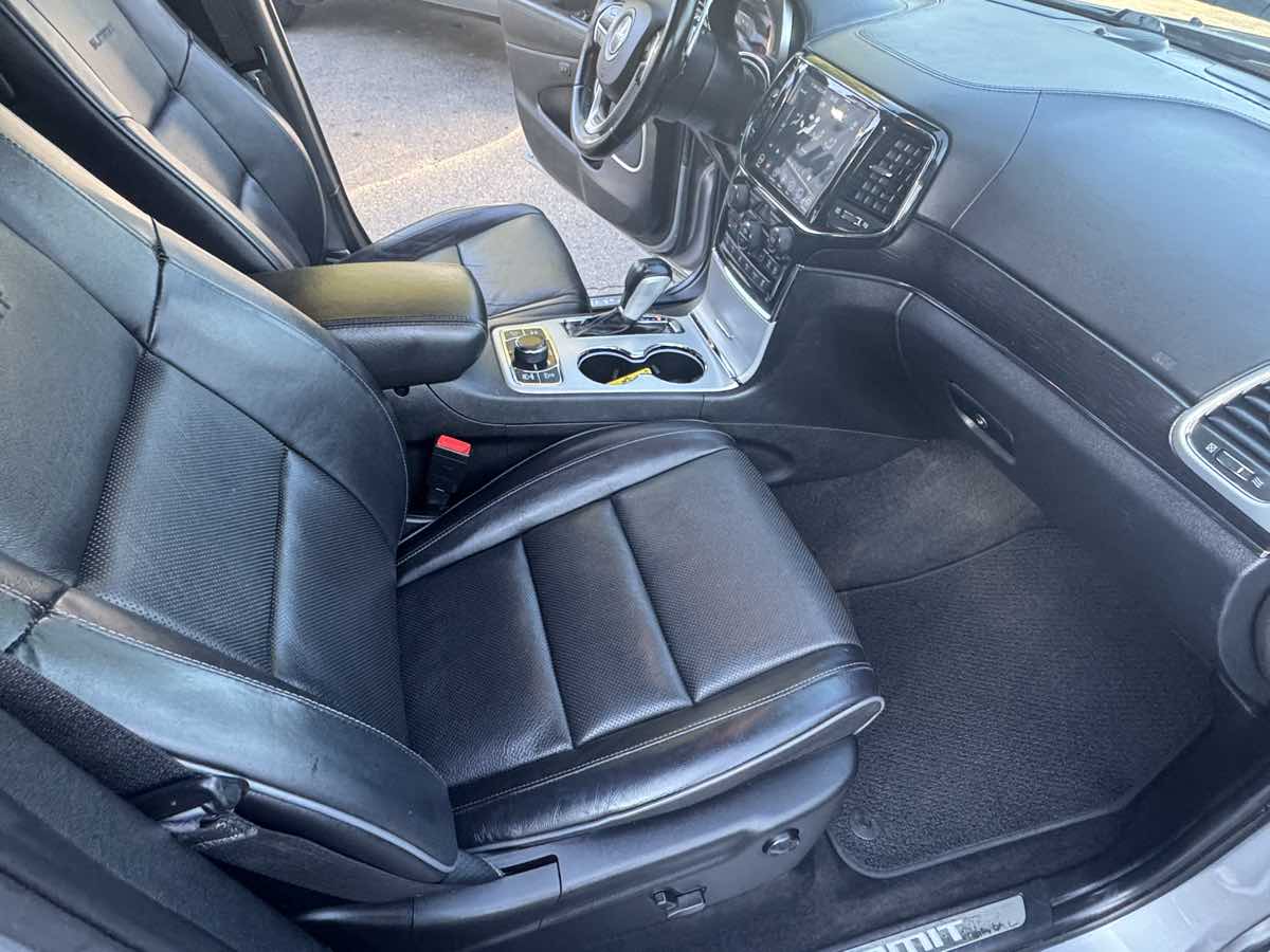 2021 Jeep Grand Cherokee Summit photo 20