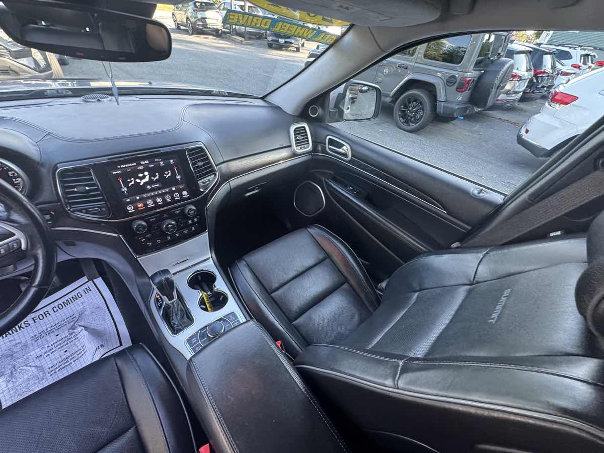 2021 Jeep Grand Cherokee Summit photo 21