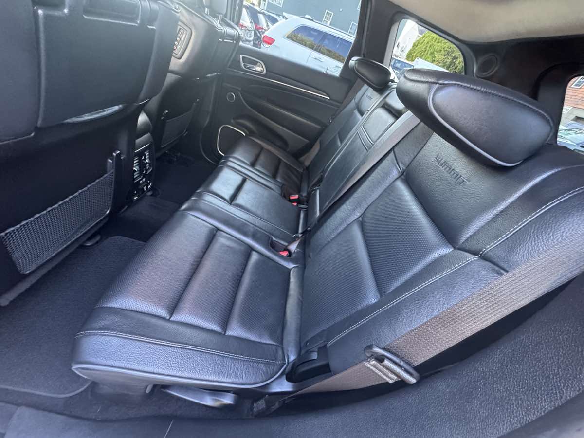 2021 Jeep Grand Cherokee Summit photo 22