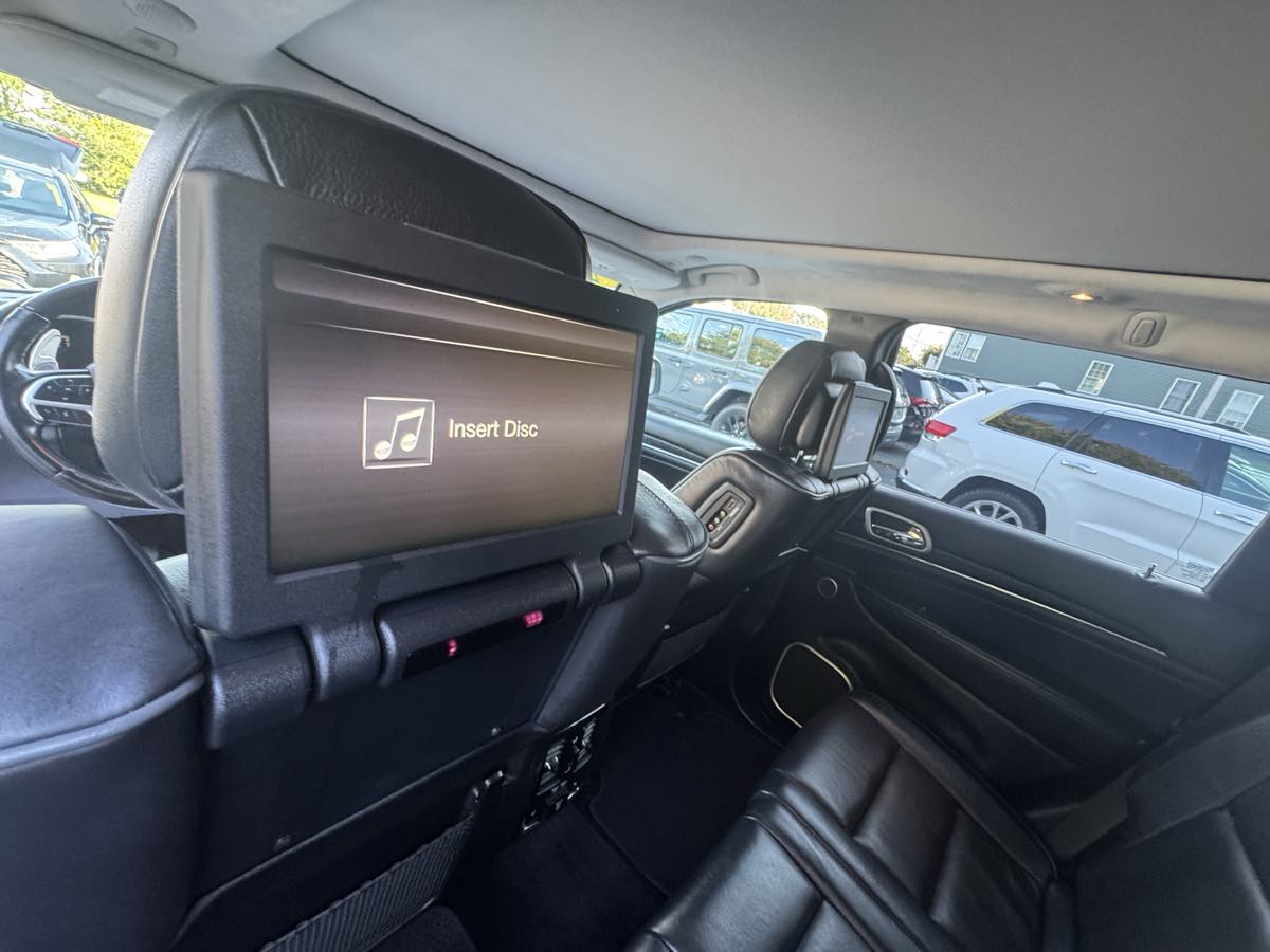 2021 Jeep Grand Cherokee Summit photo 24