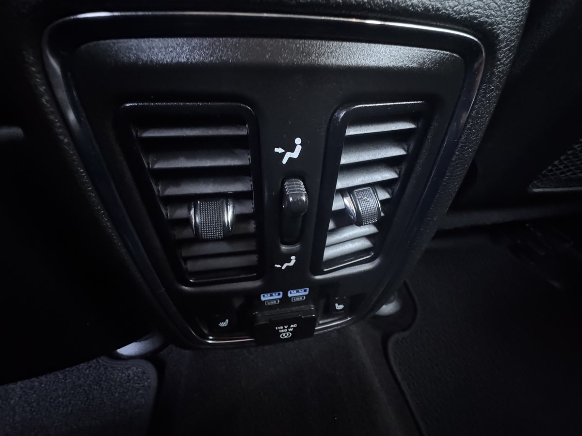 2021 Jeep Grand Cherokee Summit photo 25