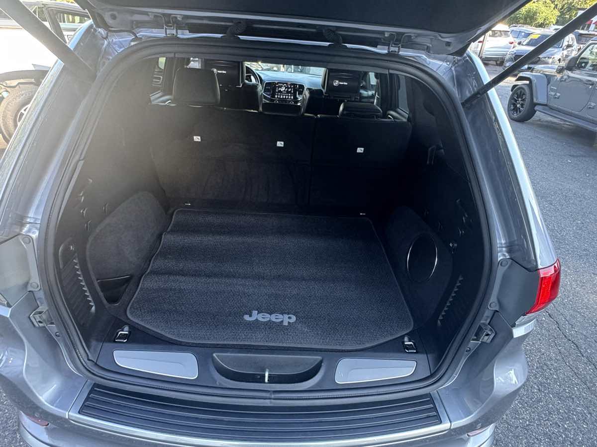 2021 Jeep Grand Cherokee Summit photo 26