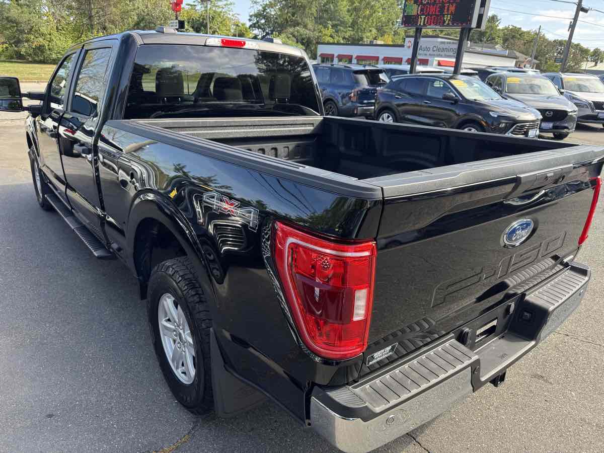2023 Ford F-150 XLT photo 4