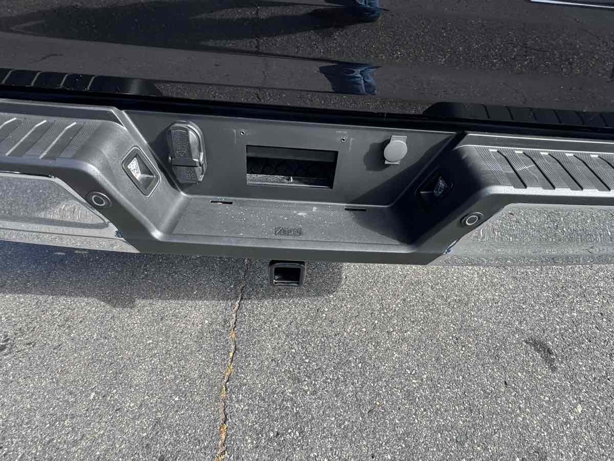 2023 Ford F-150 XLT photo 8