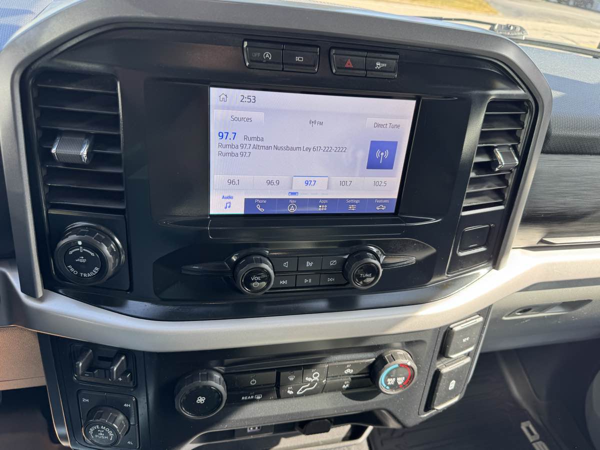 2023 Ford F-150 XLT photo 14