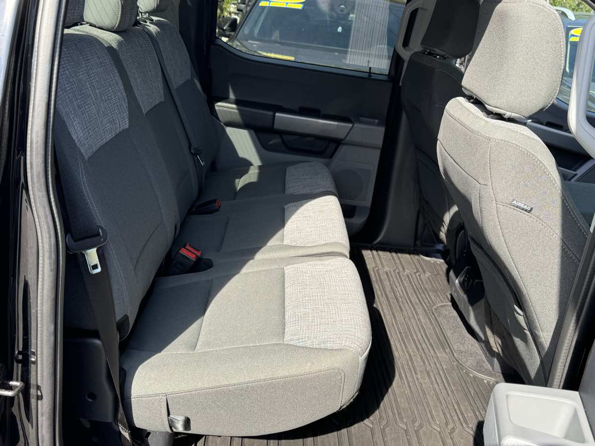 2023 Ford F-150 XLT - Photo 21