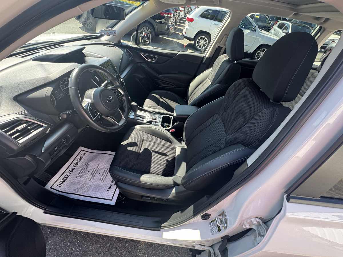 2023 Subaru Forester Premium Base photo 10