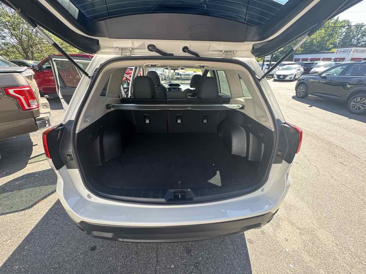 2023 Subaru Forester Premium Base photo 19