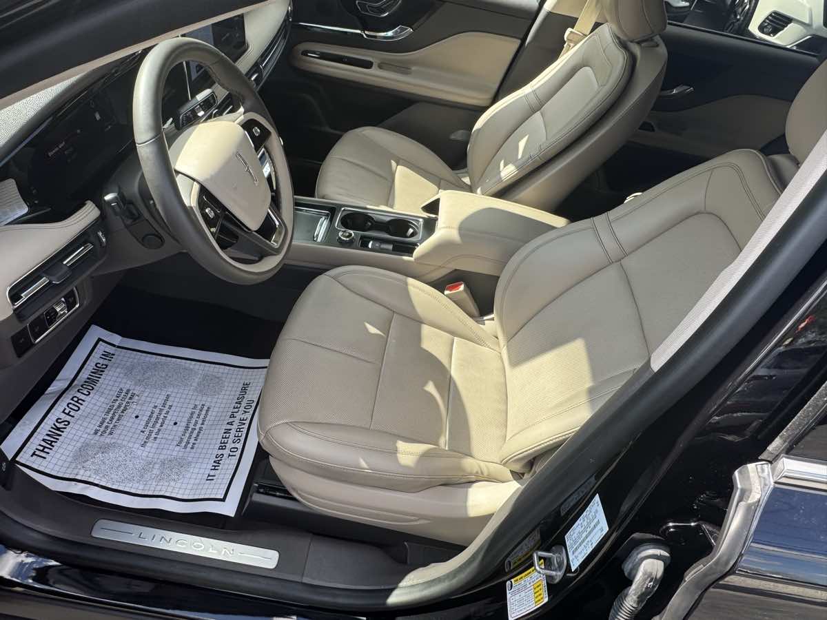 2024 Lincoln Corsair Premiere photo 10
