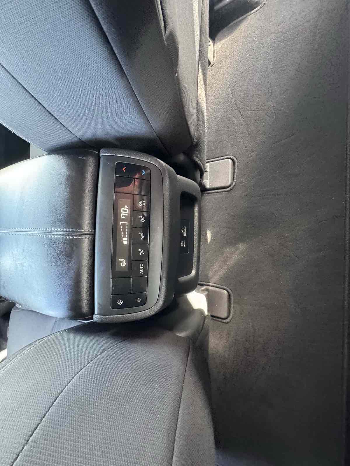 2022 Nissan Pathfinder SV photo 20