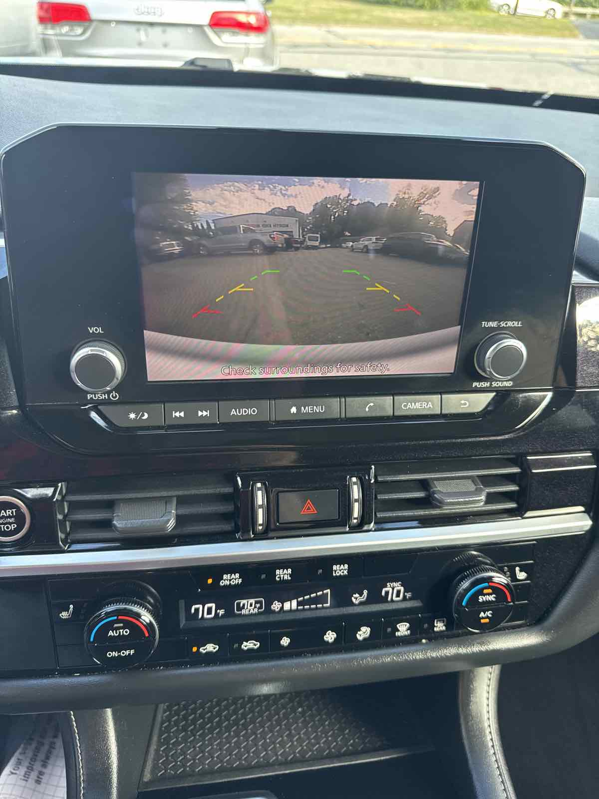 2022 Nissan Pathfinder SV photo 24