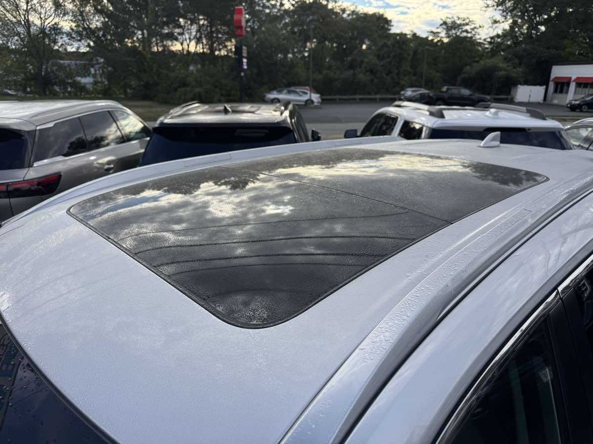 2022 Nissan Rogue SV photo 4