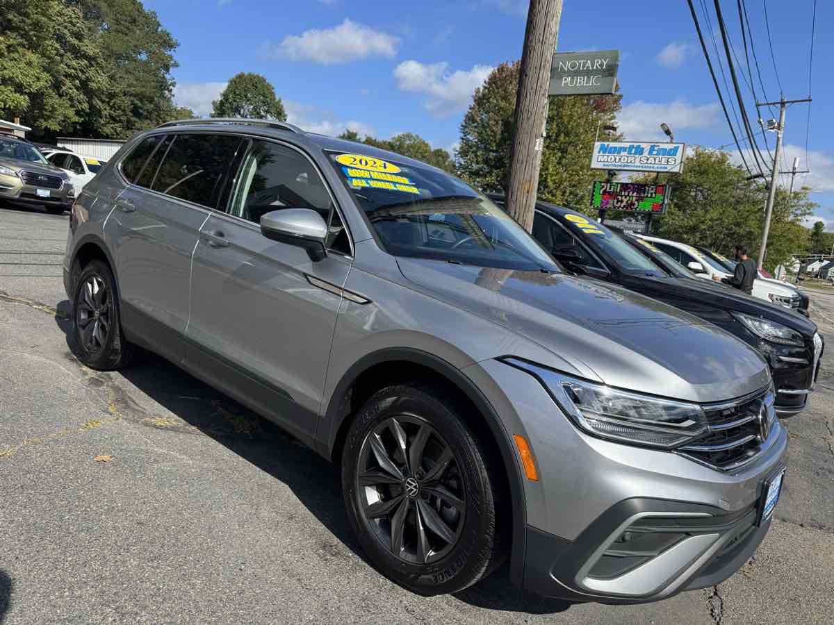 2024 Volkswagen Tiguan SE Wolfsburg Edition photo 5