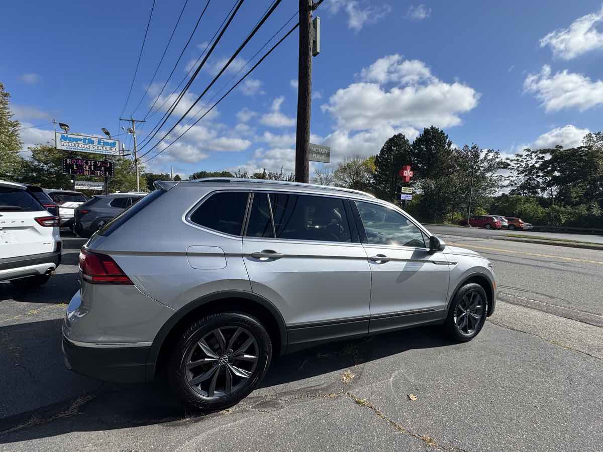2024 Volkswagen Tiguan SE Wolfsburg Edition photo 4
