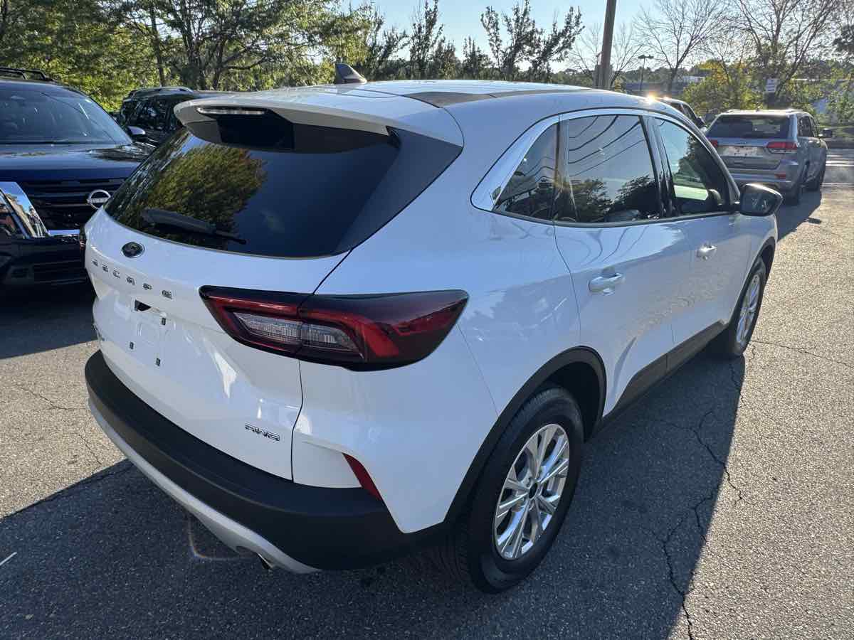 2023 Ford Escape Active photo 5