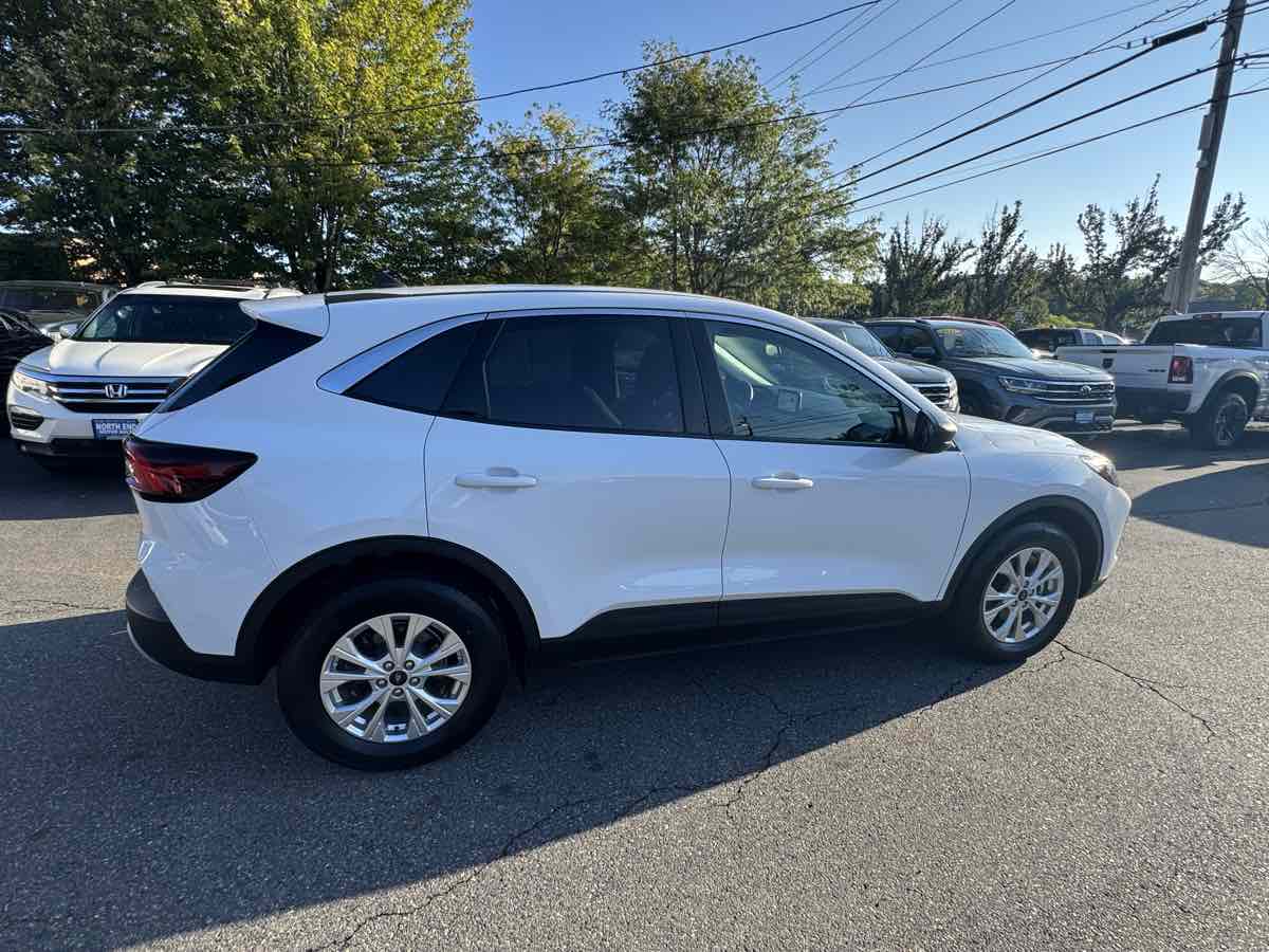 2023 Ford Escape Active photo 6