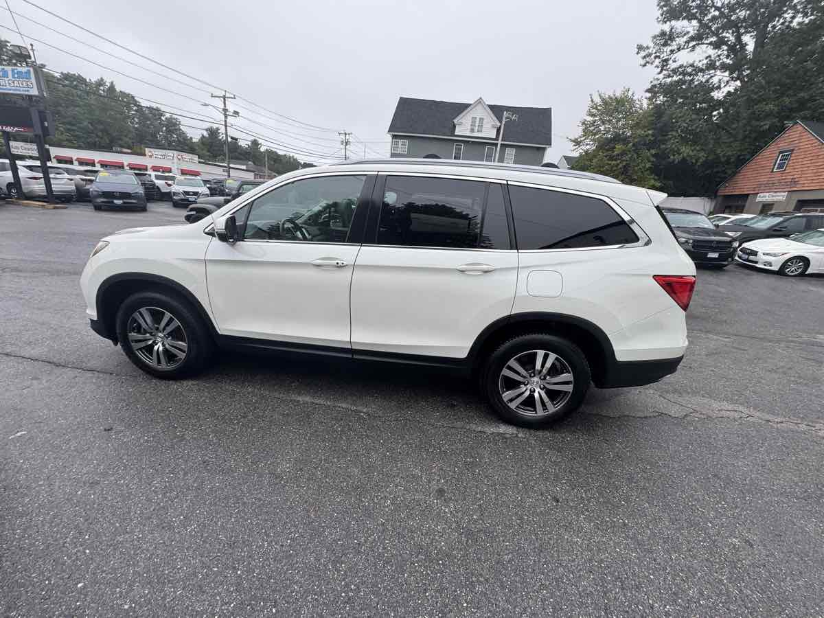 2017 Honda Pilot EX-L photo 5