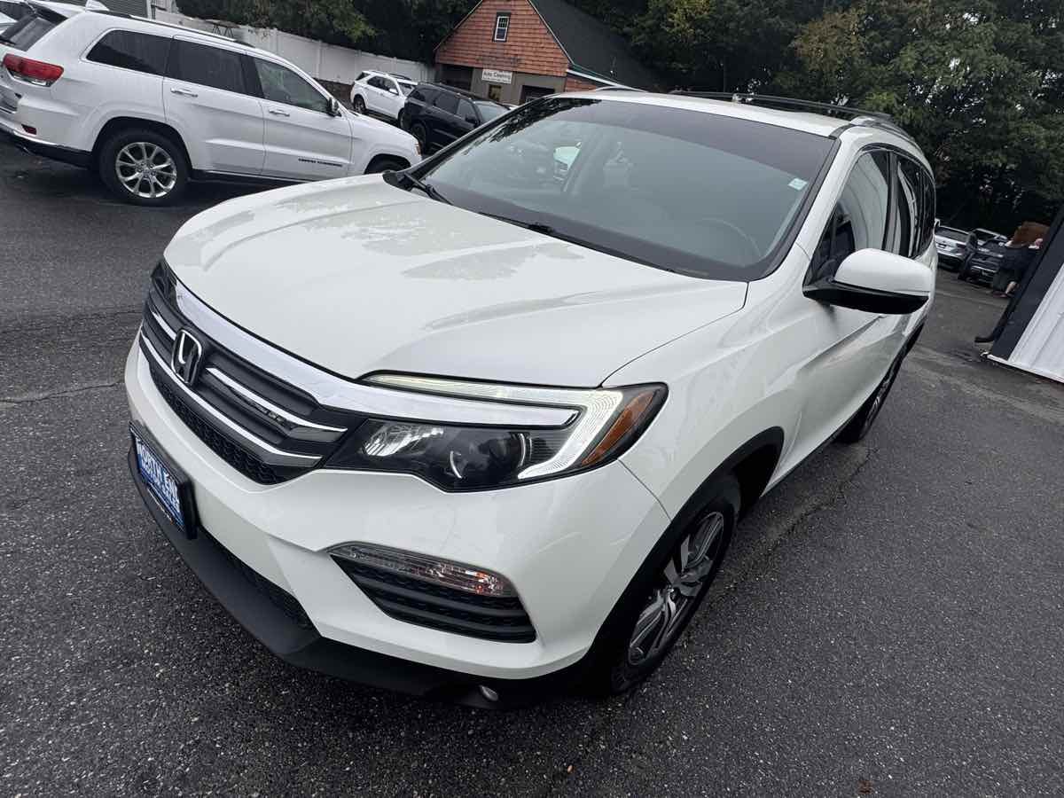 2017 Honda Pilot EX-L photo 6