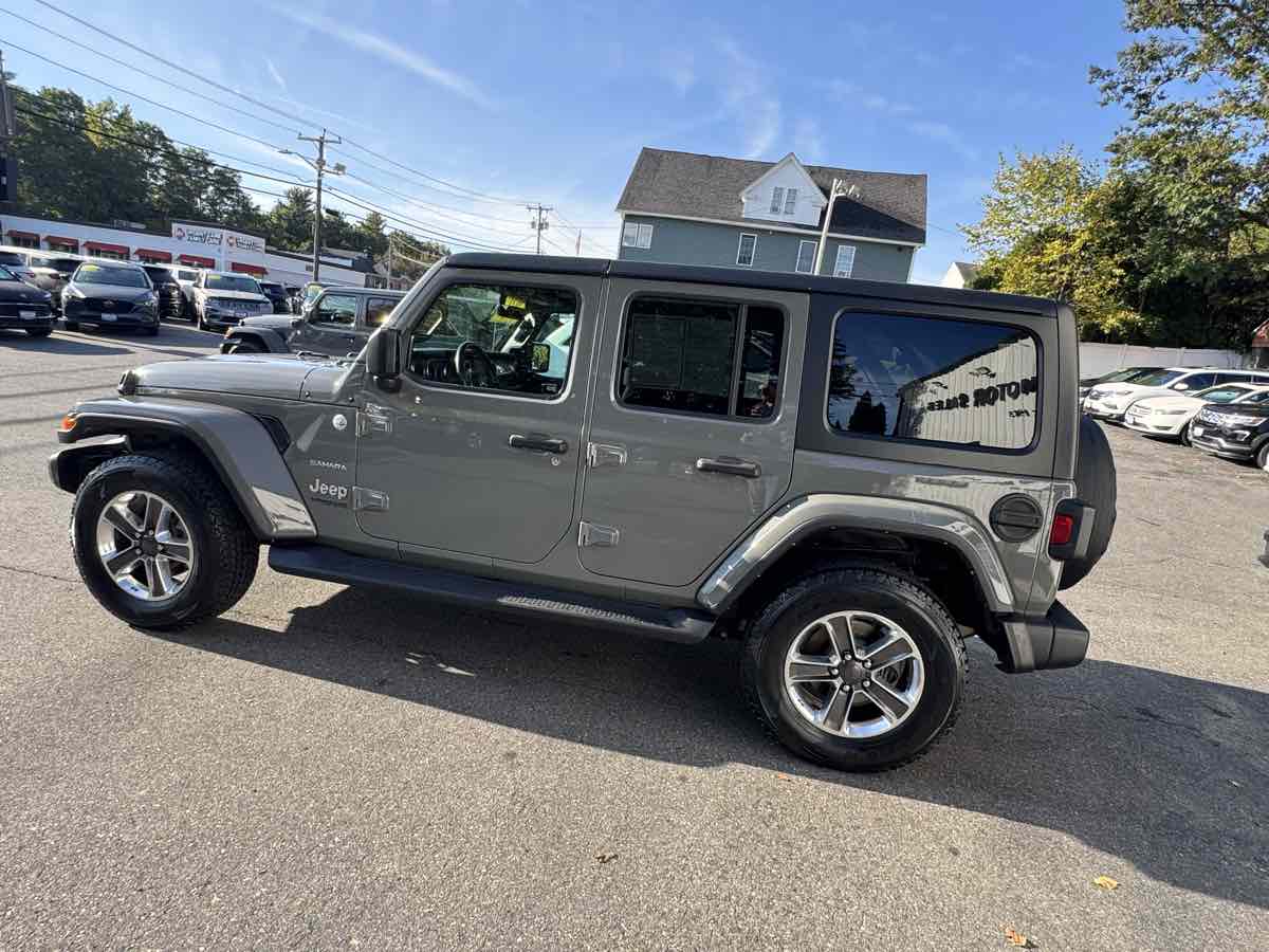 2021 Jeep Wrangler Unlimited Sahara photo 6