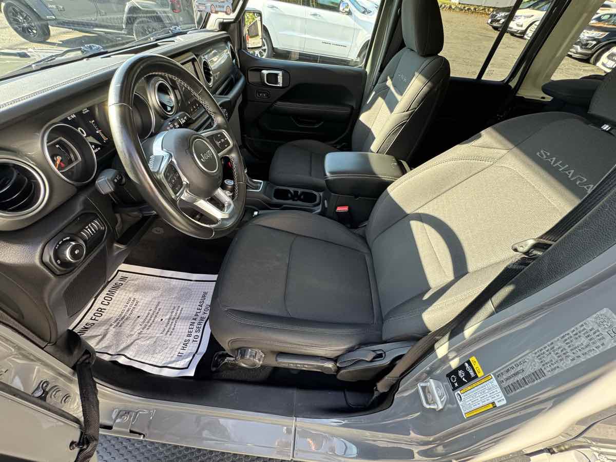 2021 Jeep Wrangler Unlimited Sahara photo 10