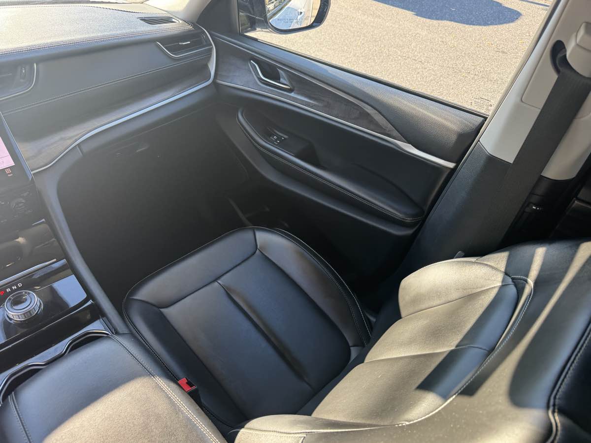 2023 Jeep Grand Cherokee Limited photo 14