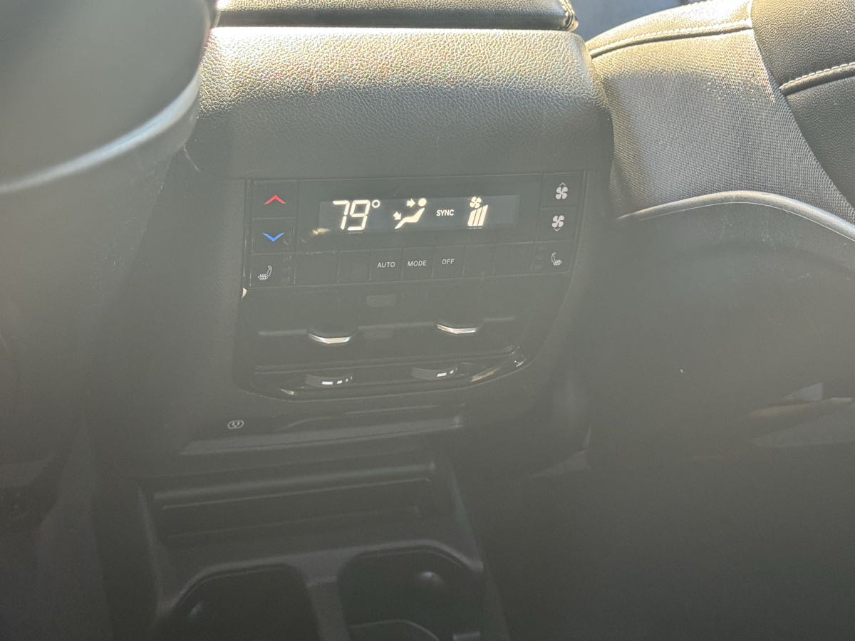 2023 Jeep Grand Cherokee Limited photo 16