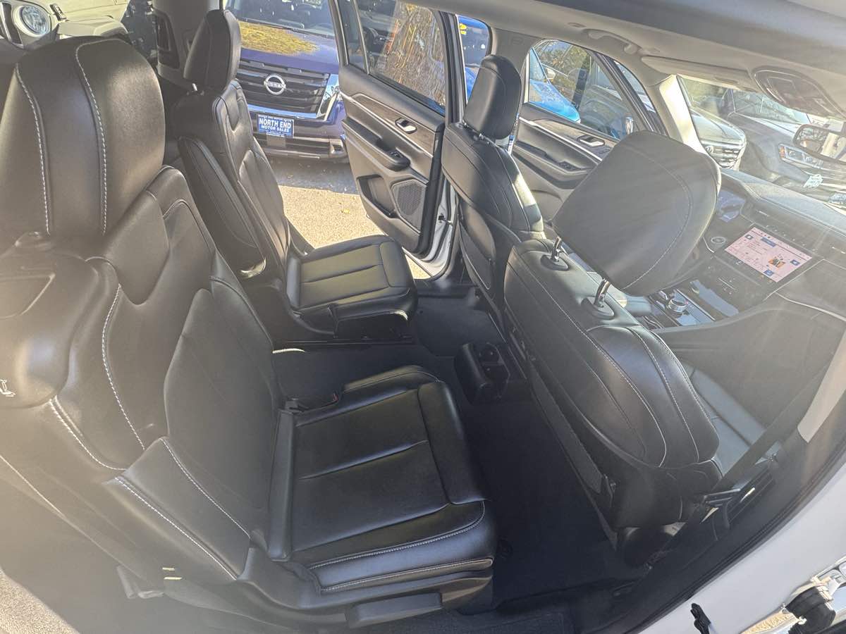 2023 Jeep Grand Cherokee Limited photo 18