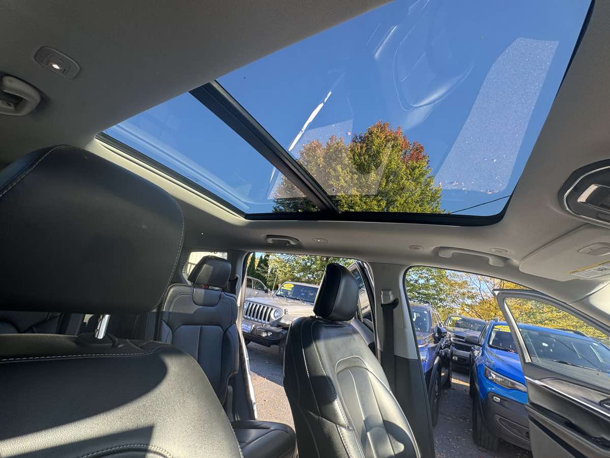2023 Jeep Grand Cherokee Limited photo 24