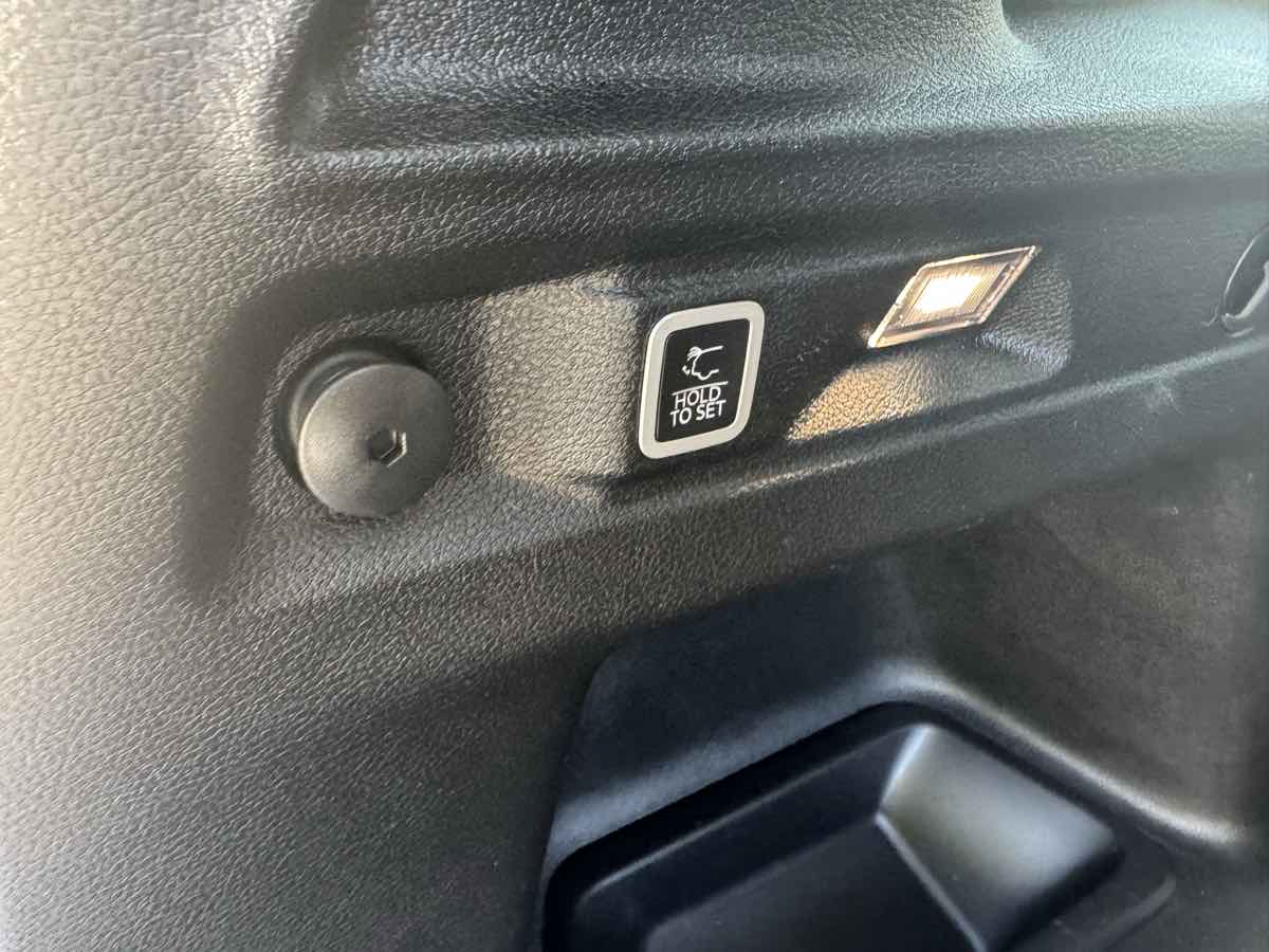 2023 Jeep Grand Cherokee Limited photo 26