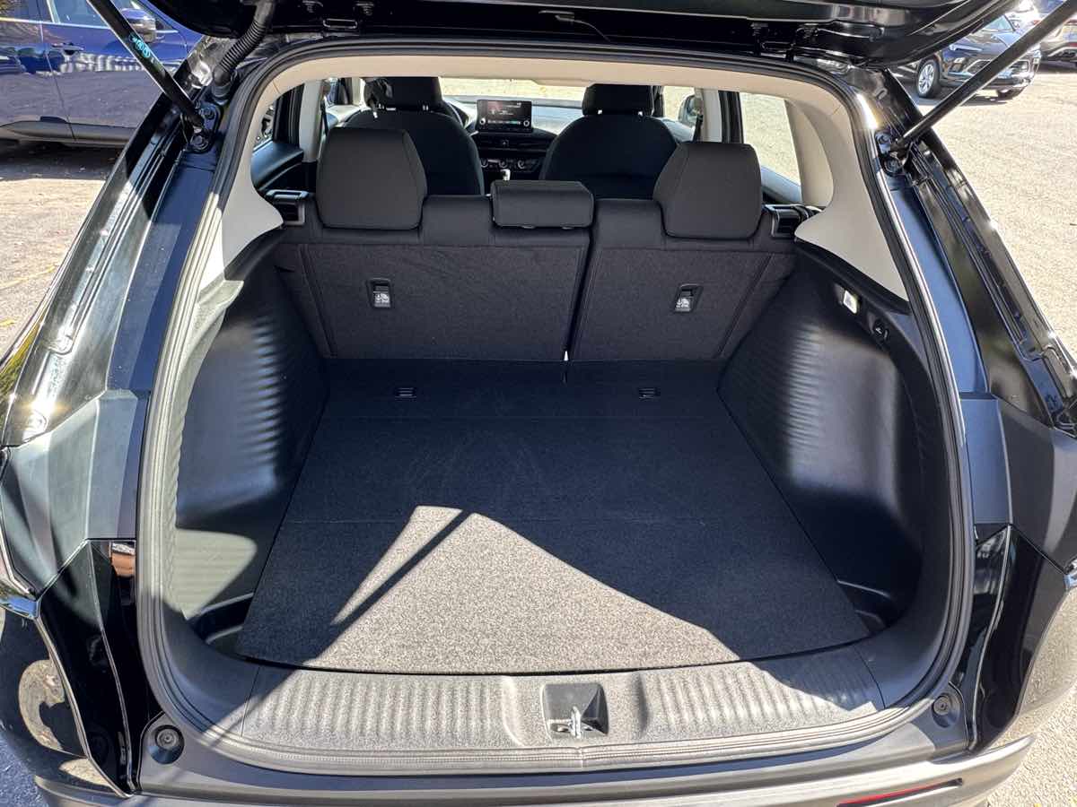 2025 Honda HR-V LX photo 11