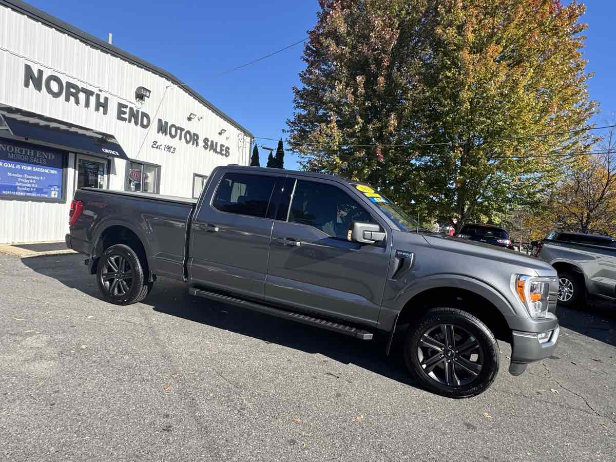 2023 Ford F-150 XLT photo 2