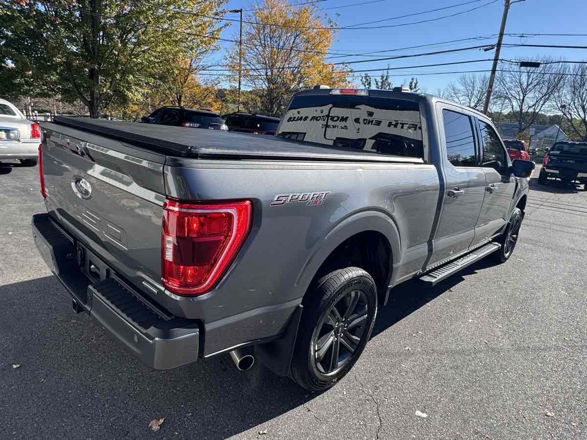 2023 Ford F-150 XLT photo 3