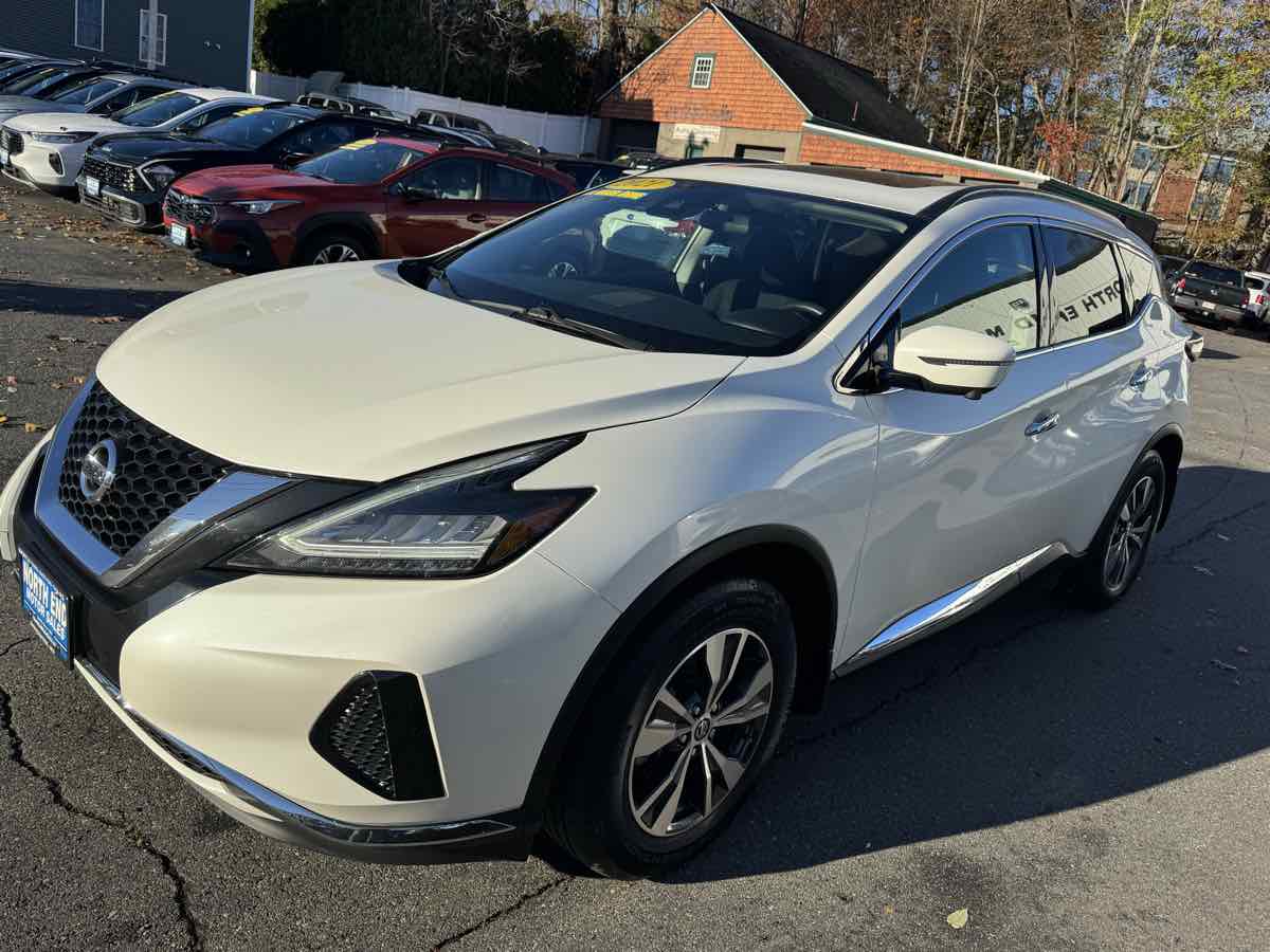 2021 Nissan Murano SV photo 2