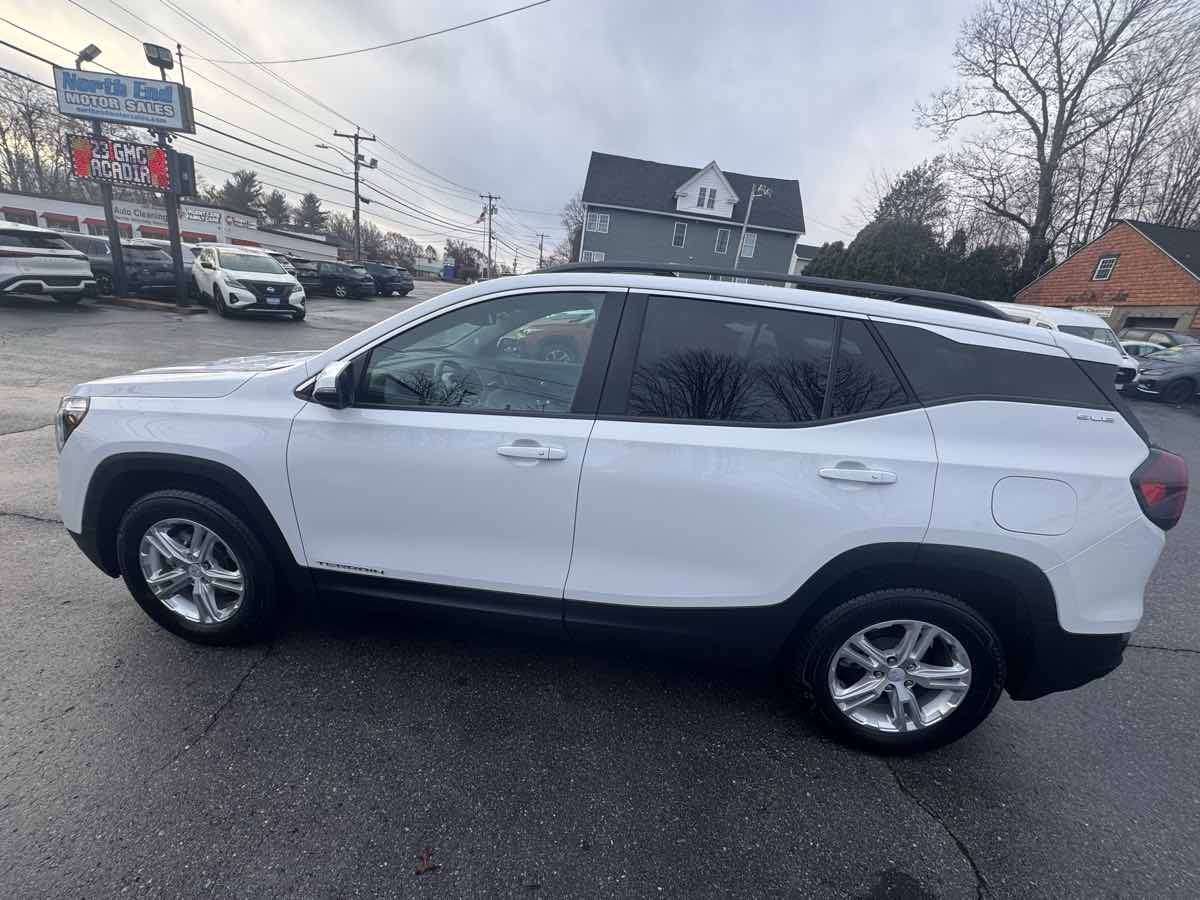 2023 Gmc Terrain SLE photo 2