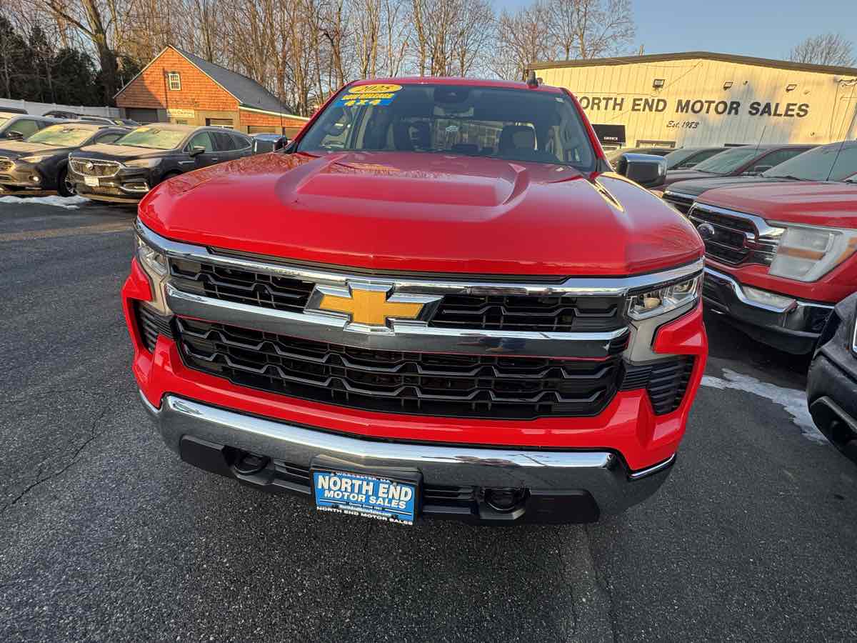 2025 Chevrolet Silverado 1500 LT - Photo 8