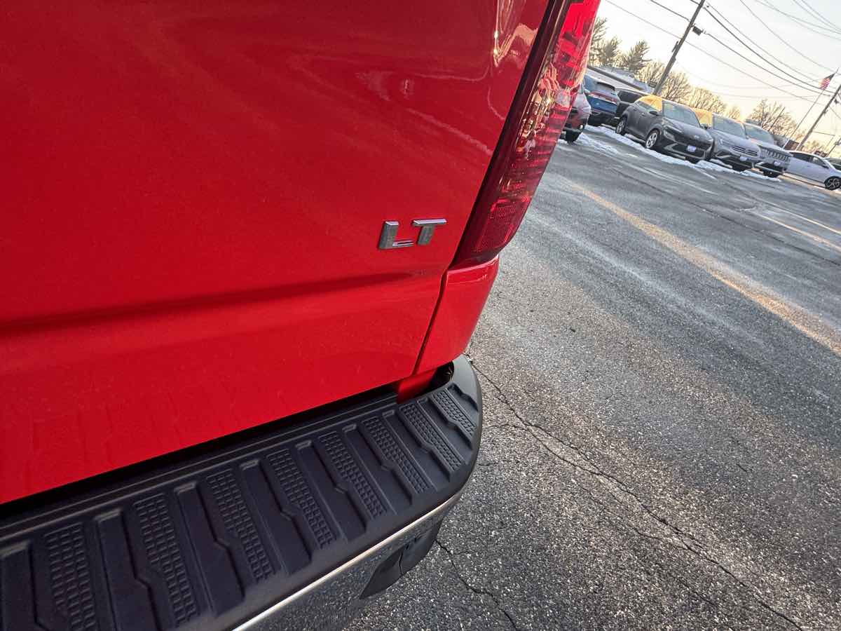 2025 Chevrolet Silverado 1500 LT - Photo 11
