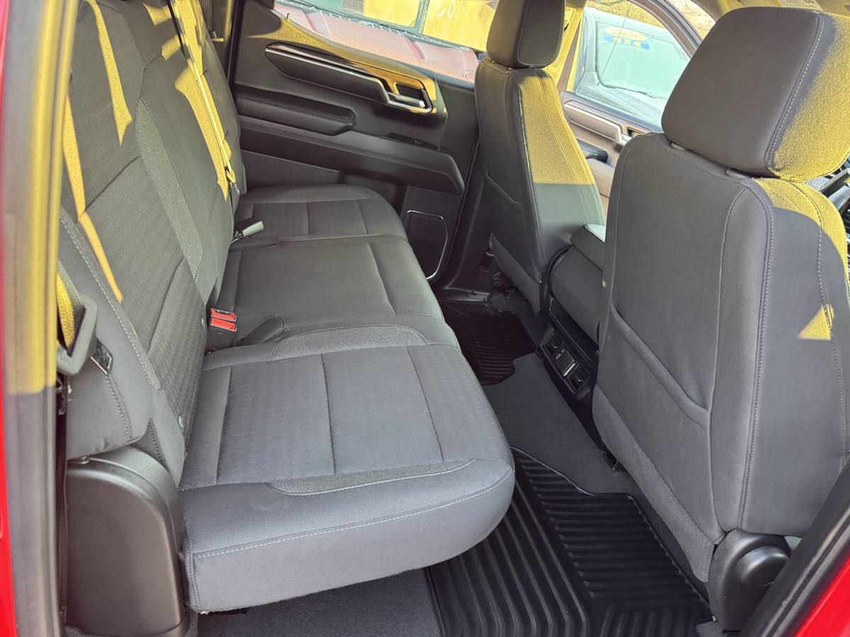 2025 Chevrolet Silverado 1500 LT - Photo 26