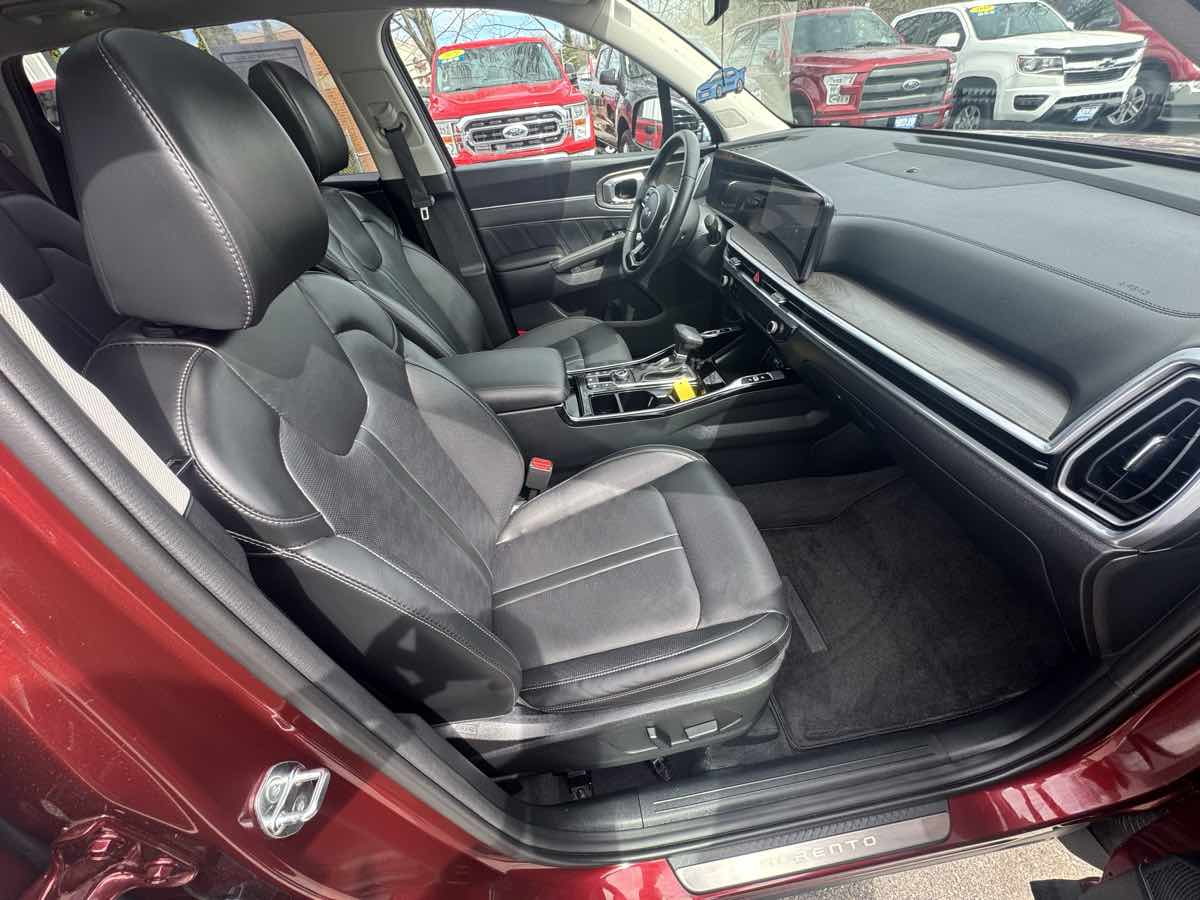 2025 Kia Sorento X-Line SX - Photo 22