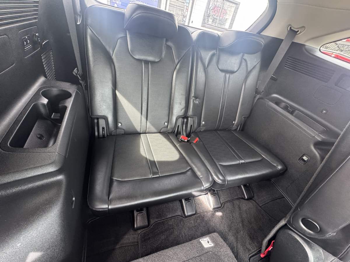 2025 Kia Sorento X-Line SX - Photo 25
