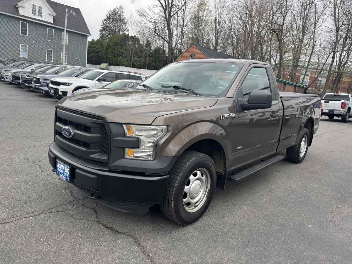 View vehicle photo 3