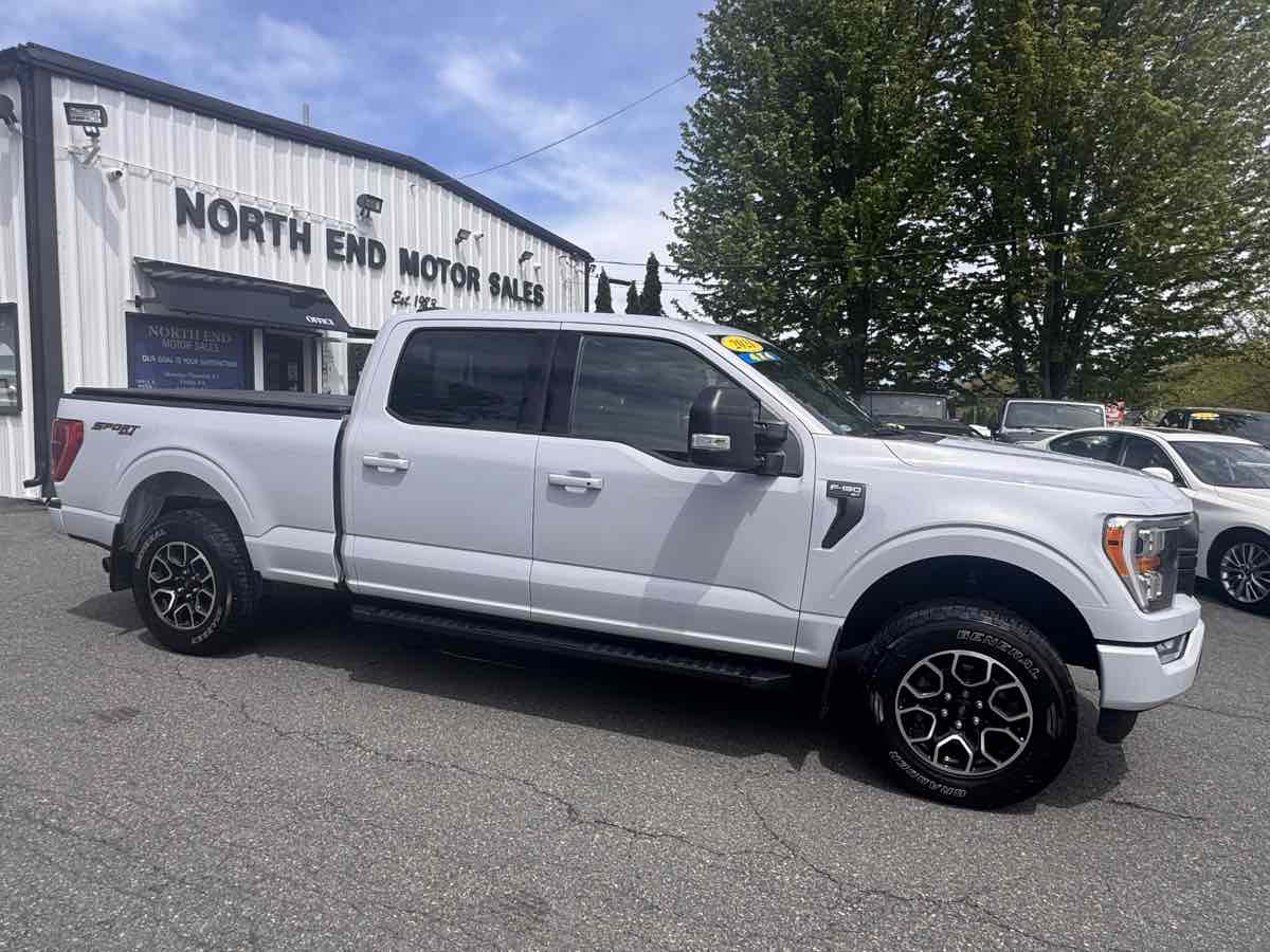 View vehicle photo 3
