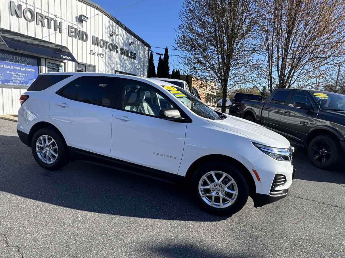 View vehicle photo 2