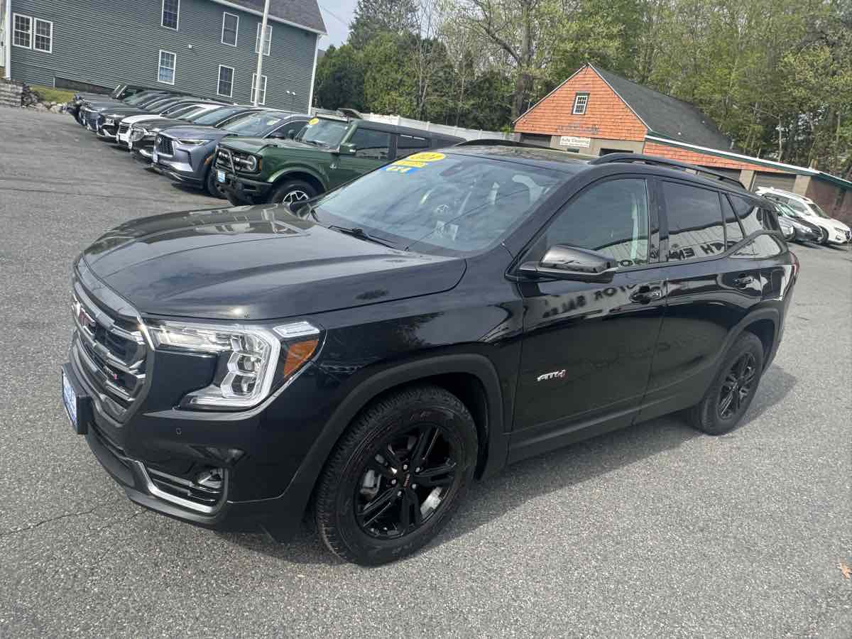 View vehicle photo 7