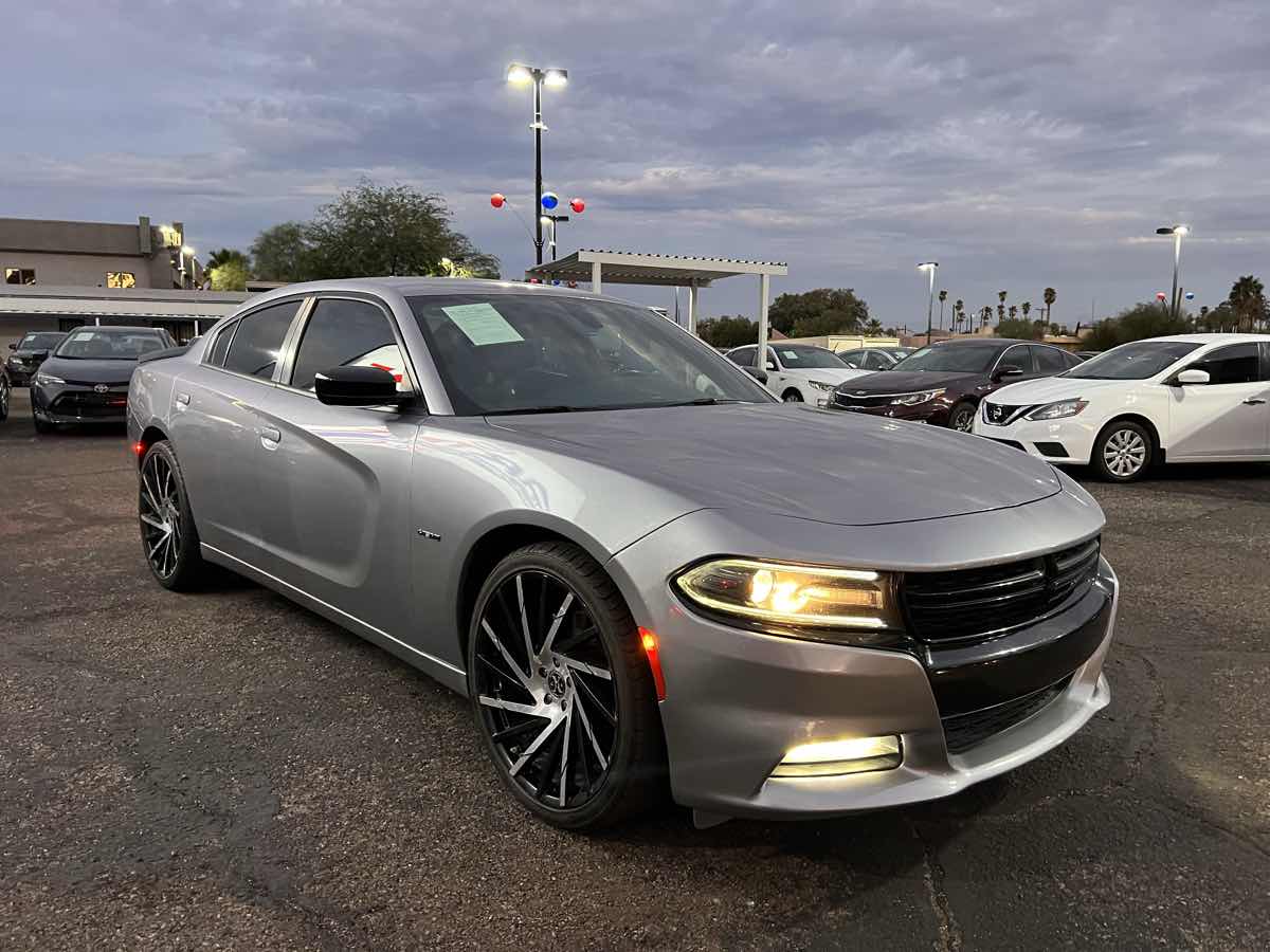 View Our 2018 Dodge Charger R/T Available in Tucson