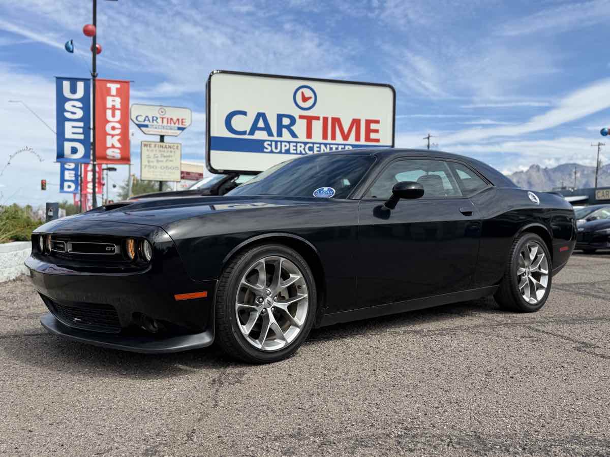 Dodge Challenger photo 2