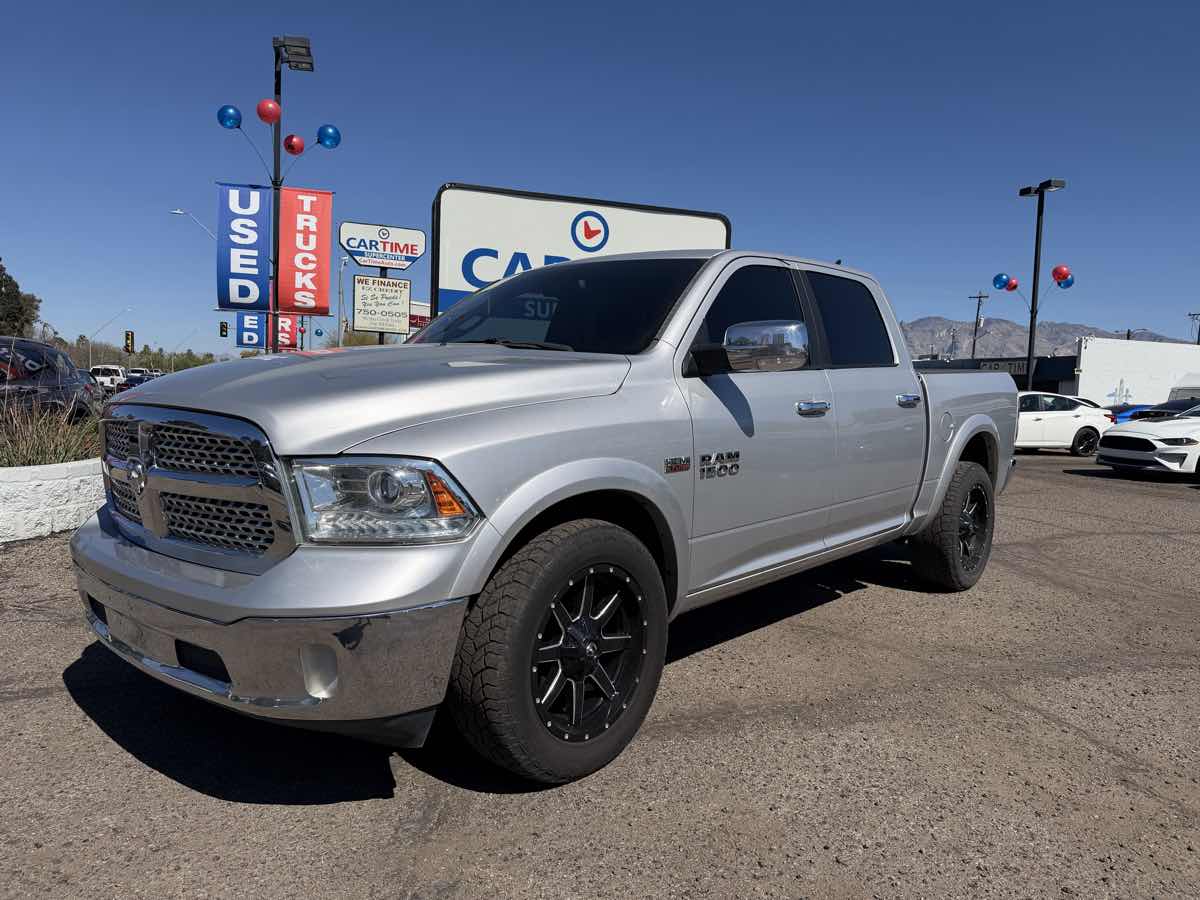 2017 RAM 1500 Laramie Crew Cab 4WD