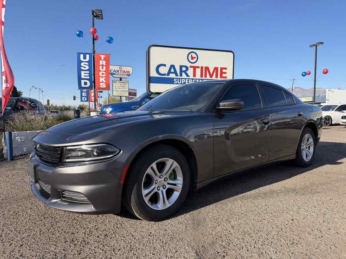2020 Dodge Charger SXT's photo