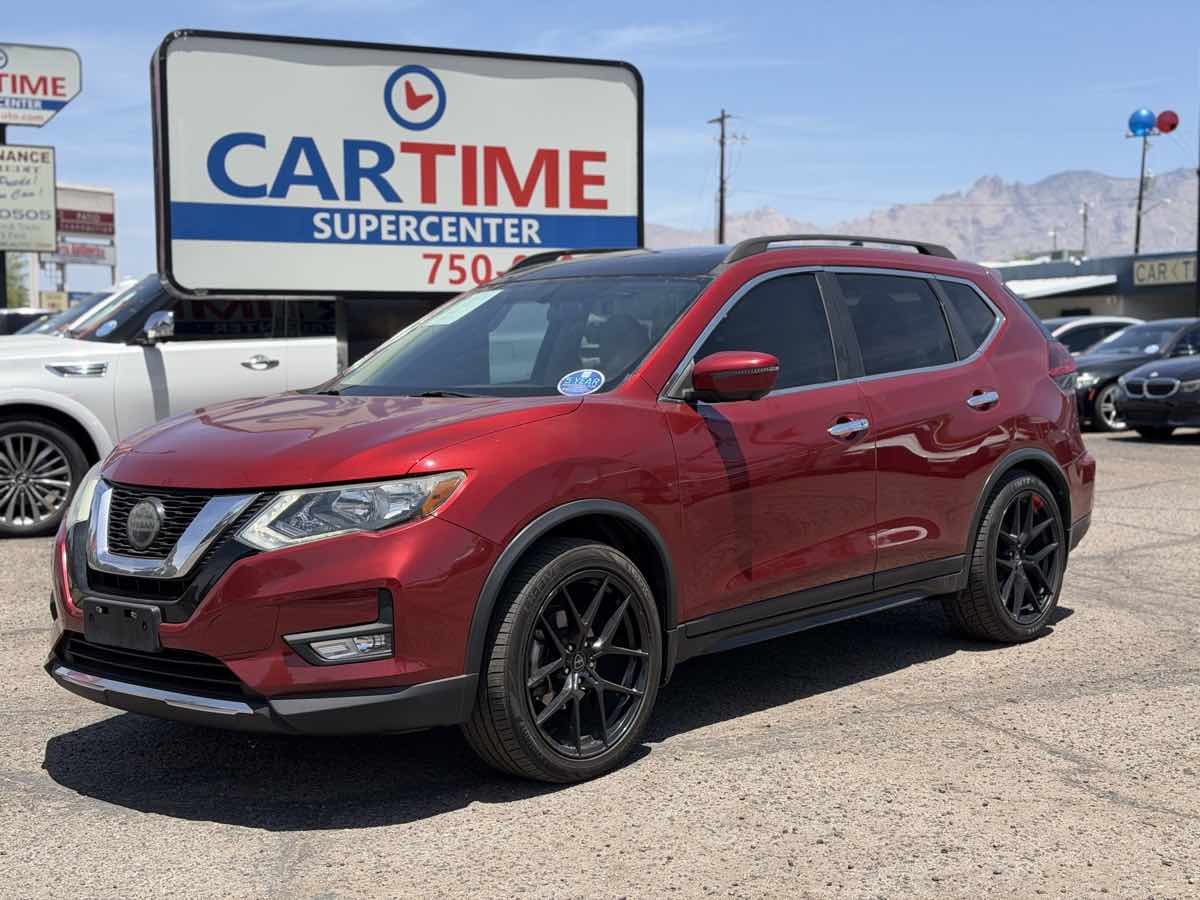 Nissan Rogue photo 2